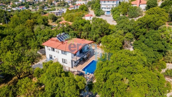 Kaş Ağullu Mevkiinde 8 Kişilik Tatil Villası